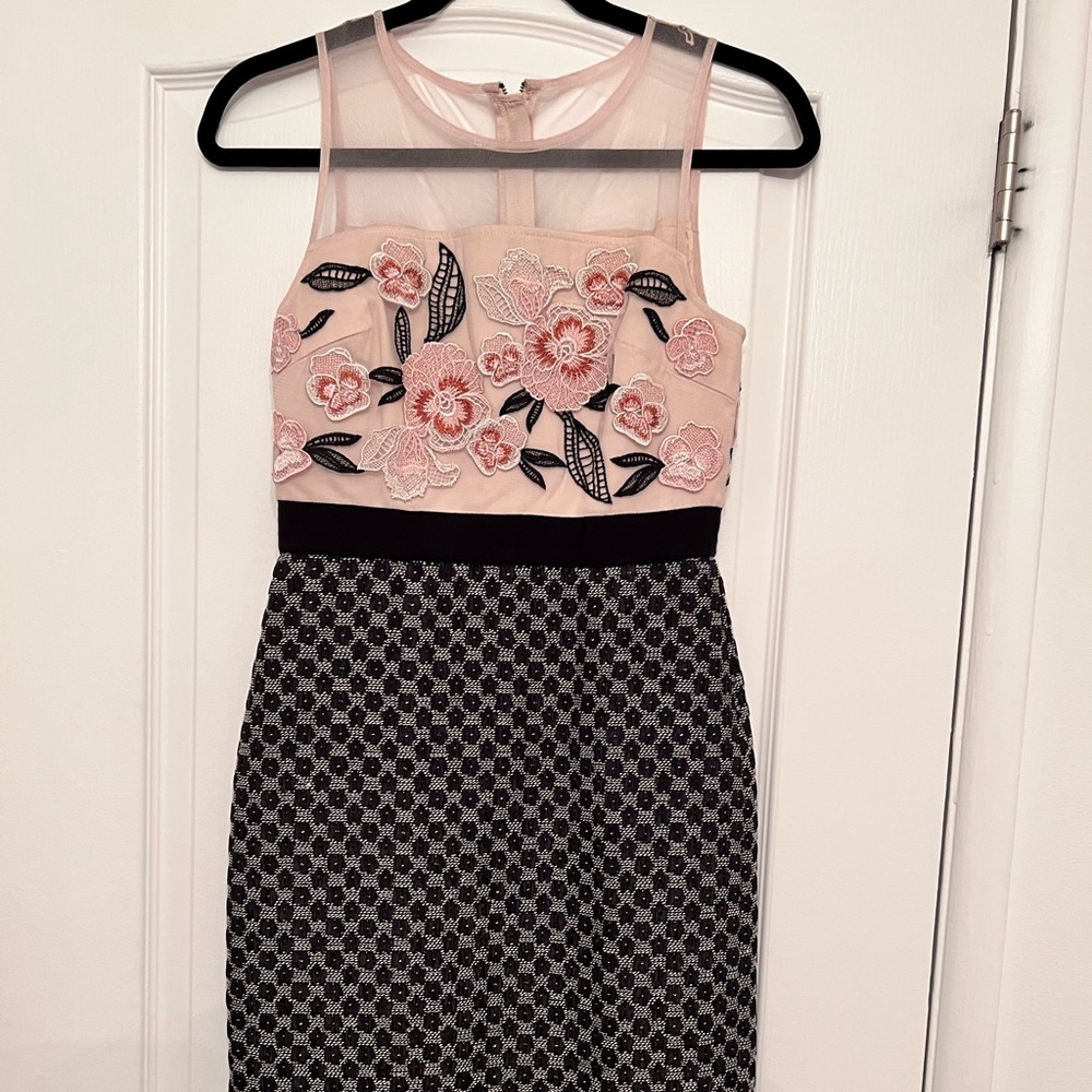 Moulinette Soeurs embroidered dress size 2.